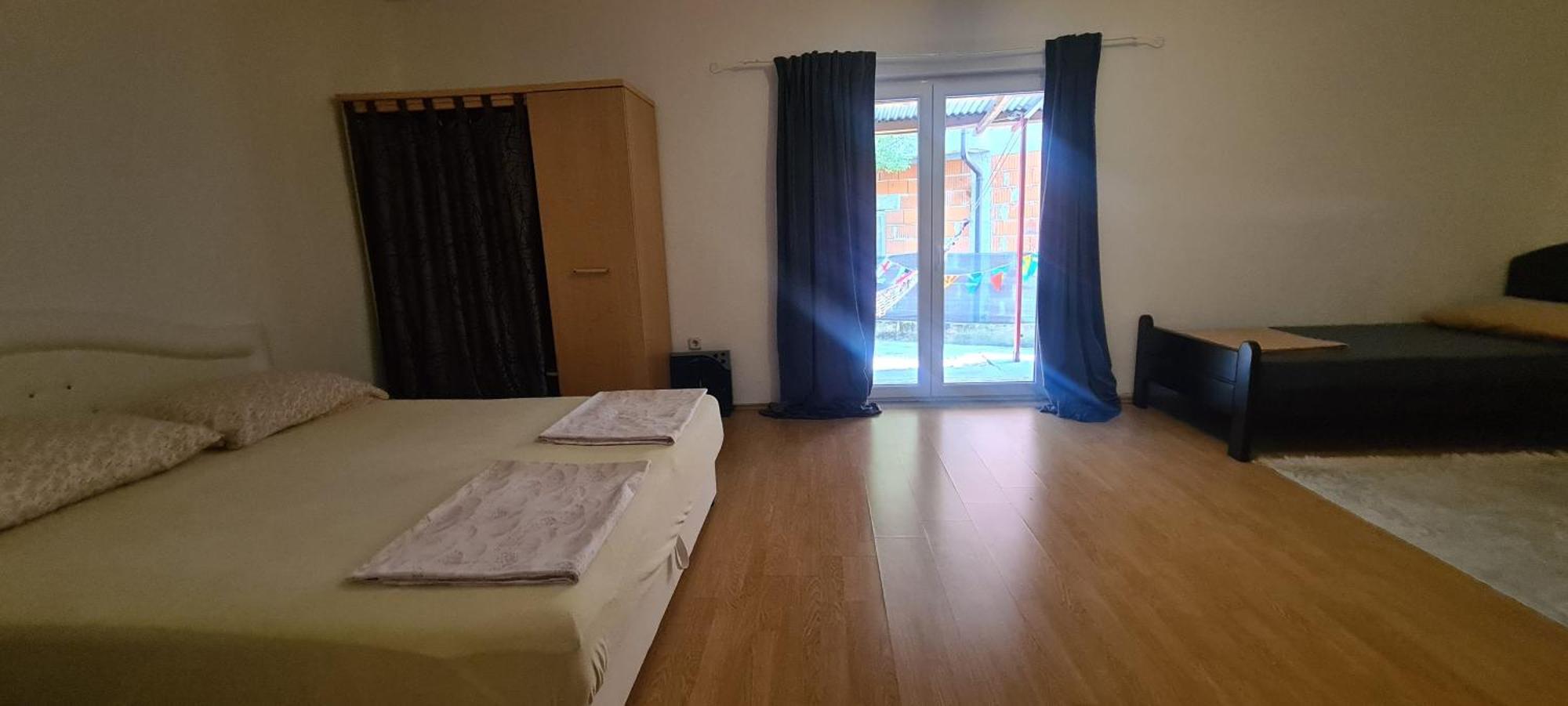 Apartments Discovery 2 ยูบุสกี ภายนอก รูปภาพ